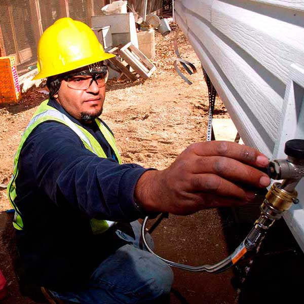 Inspección de tuberías en Manrique Medellín